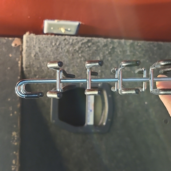 Vintage Metal Tie Rack - Picture 4 of 5